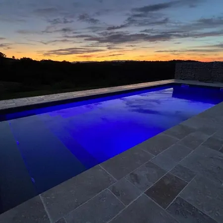 Bed & Breakfast Domaine De Galaure