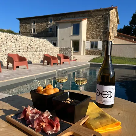 Bed & Breakfast Domaine De Galaure 3*